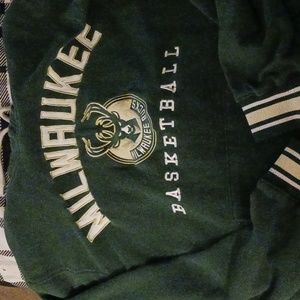 Milwaukee Bucks sweatshirt